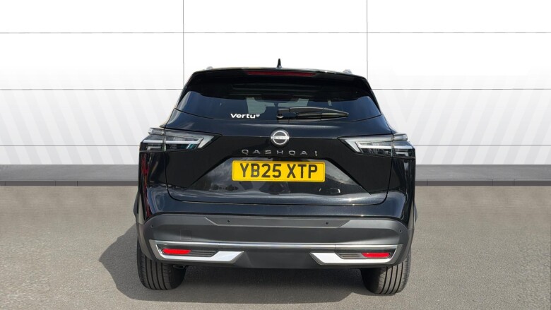 Nissan Qashqai 1.3 DiG-T MH N-Connecta 5dr Petrol Hatchback